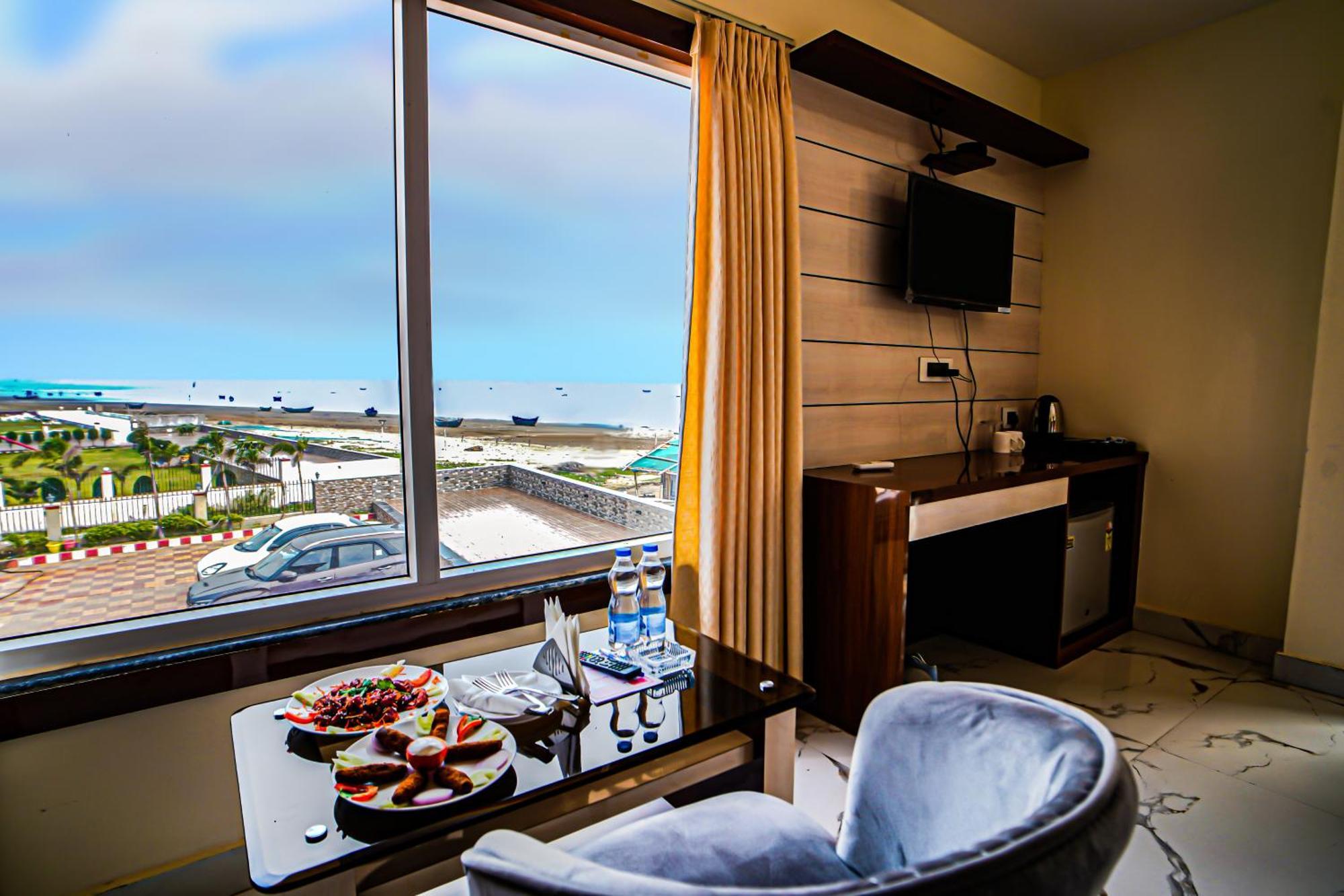 Prasant On Beach Resort !! Lift - Wifi -Restaurant-Parking Facilities-Newly Decorated Room !! ماندارموني المظهر الخارجي الصورة