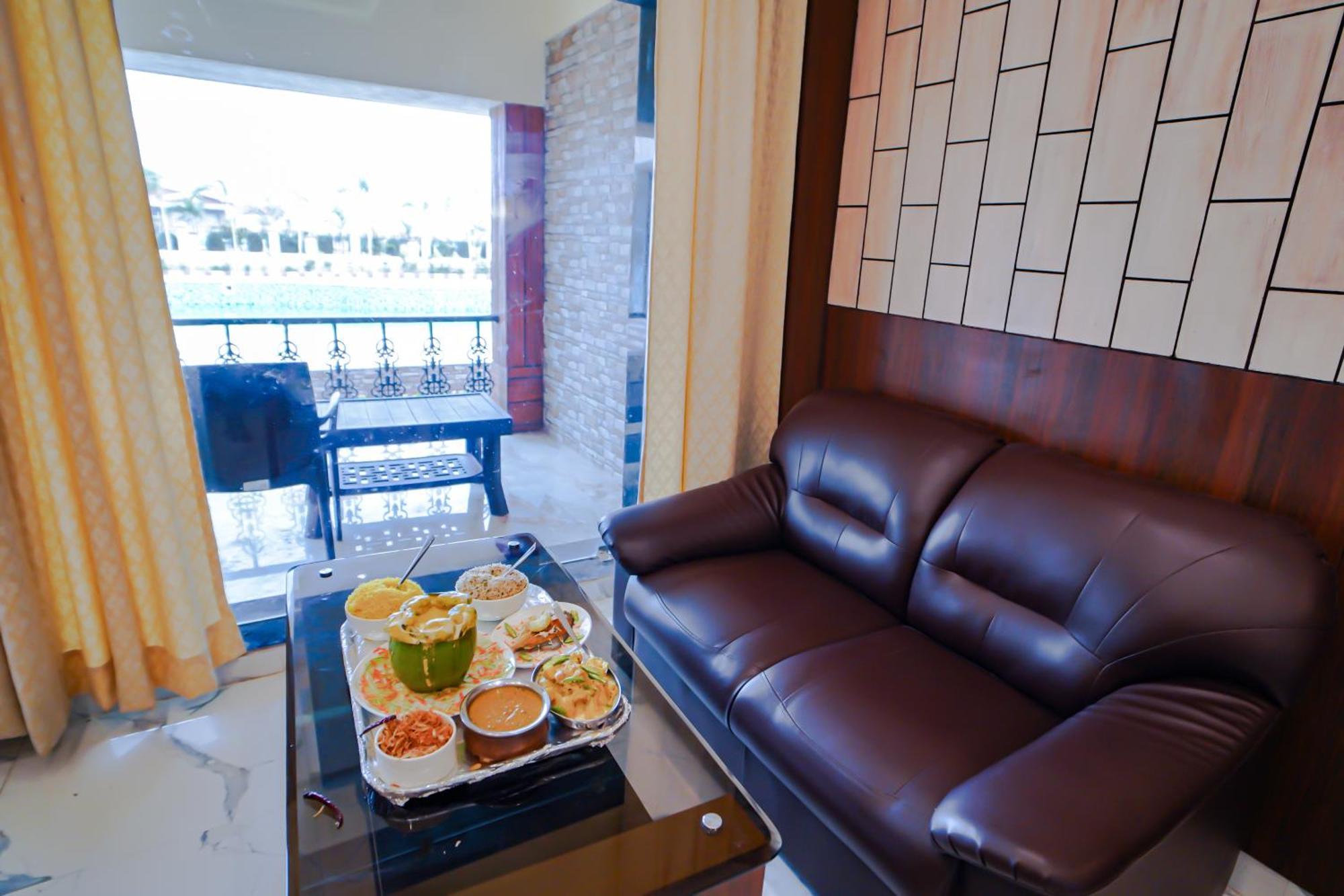 Prasant On Beach Resort !! Lift - Wifi -Restaurant-Parking Facilities-Newly Decorated Room !! ماندارموني المظهر الخارجي الصورة