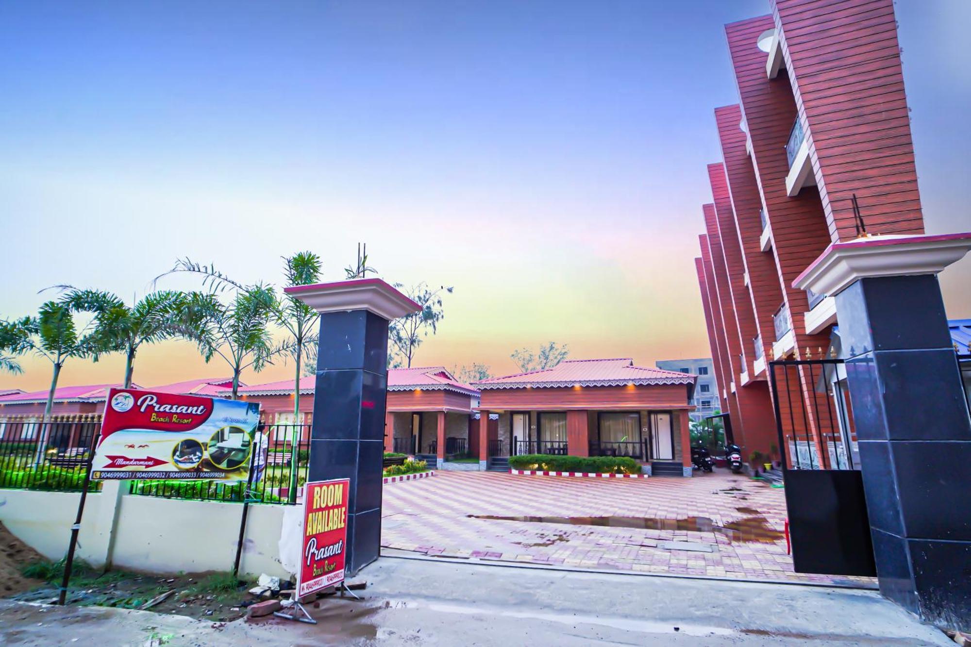 Prasant On Beach Resort !! Lift - Wifi -Restaurant-Parking Facilities-Newly Decorated Room !! ماندارموني المظهر الخارجي الصورة