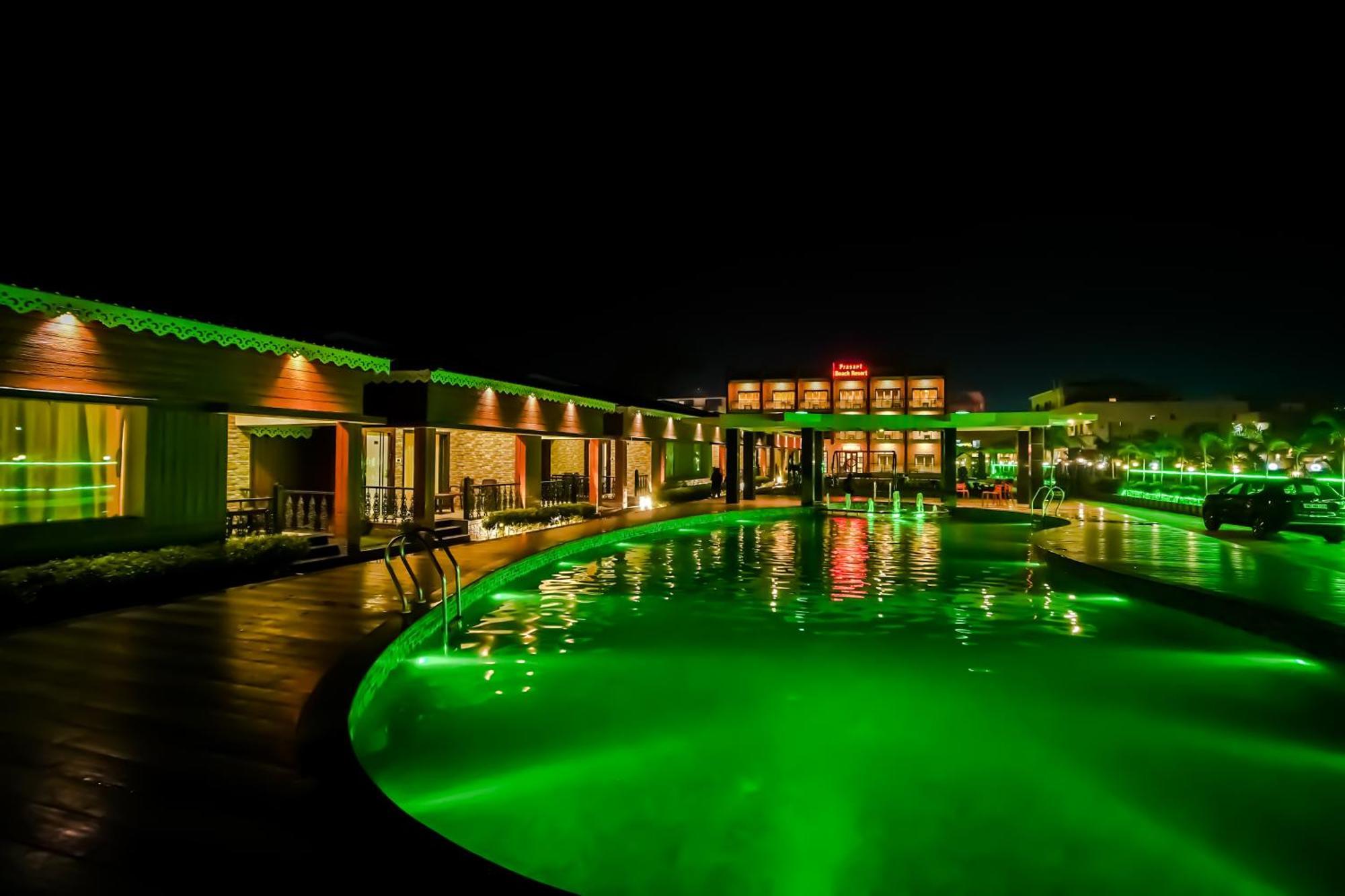 Prasant On Beach Resort !! Lift - Wifi -Restaurant-Parking Facilities-Newly Decorated Room !! ماندارموني المظهر الخارجي الصورة